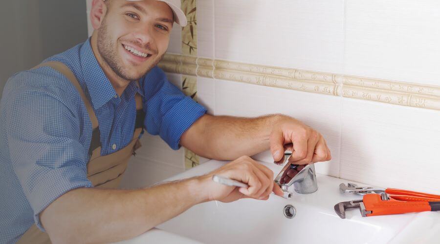 Leak Detection in Topeka, IN